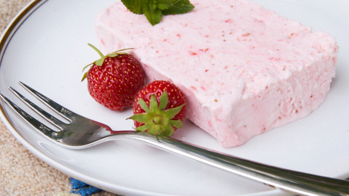 Semifreddo alle fragole (Maso Niederwieshof)