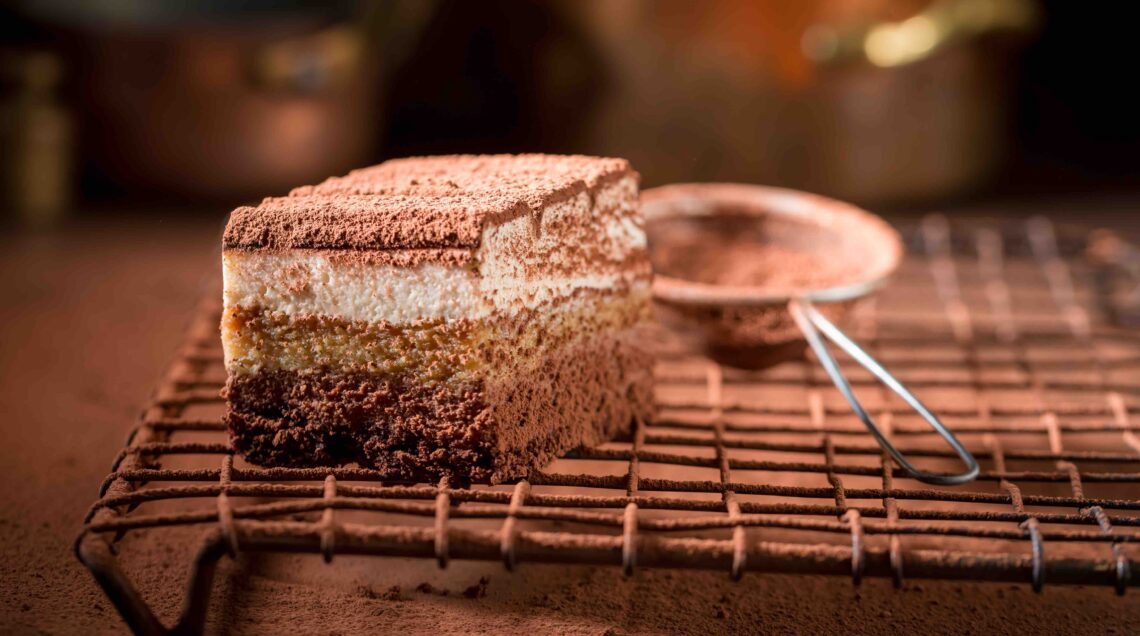 Tiramisù con cacao olandese