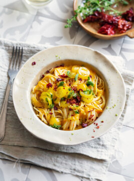 Pomodorini gialli con vermicellini