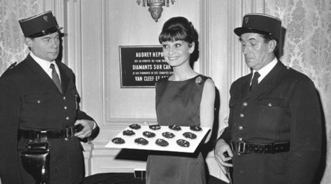 Audrey Hepburn CAVIAR AND Van Cleef & Arpel DIAMONDS