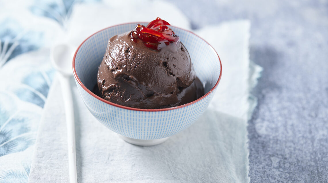 sorbetto al cioccolato e peperoncino candito