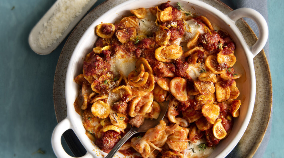 Orecchiette al forno con sugo piccante di pomodoro