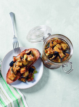 Melanzane speziate sott'olio