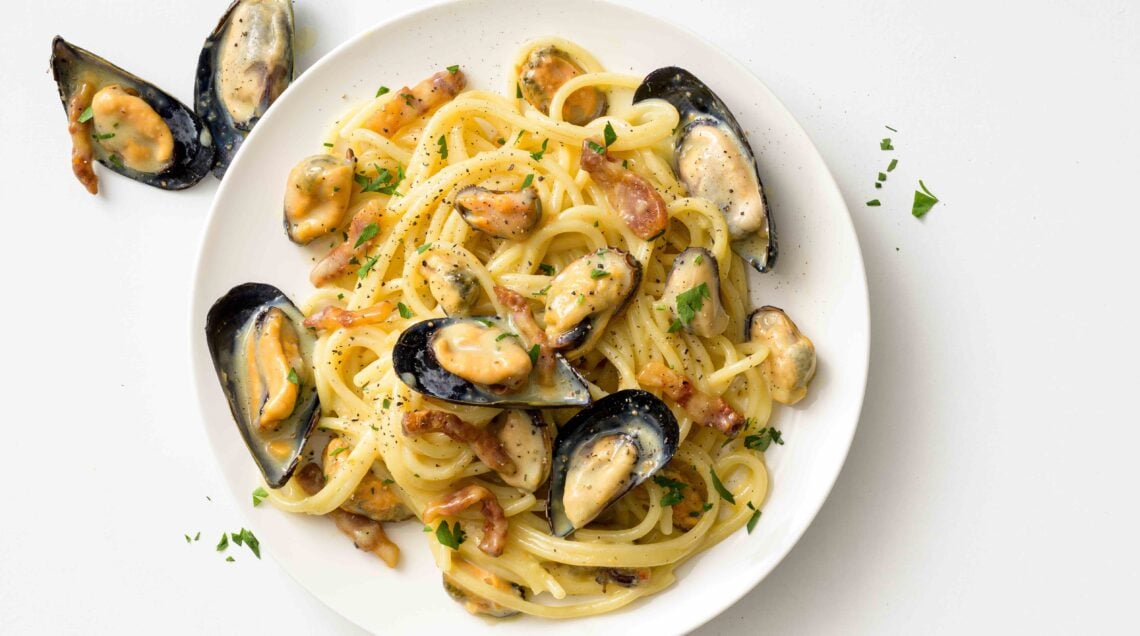 Carbonara di mare con le cozze