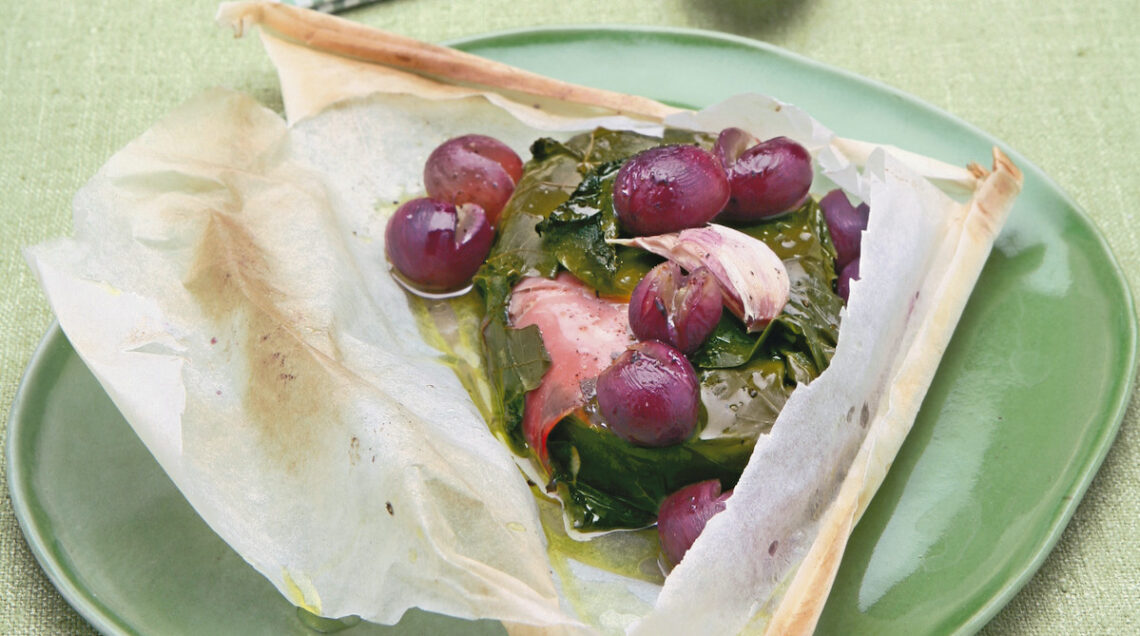 cartoccini di salmone e prosciutto all'uva