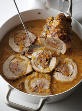 Rotolo con salsiccia e verdure