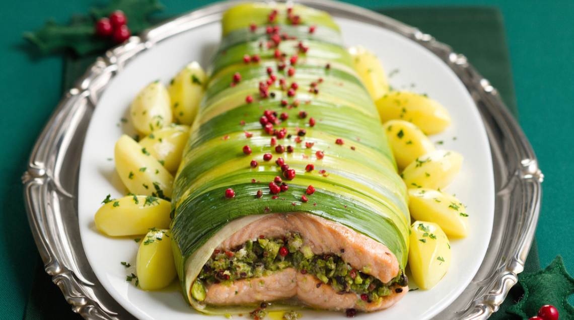 Salmone ai pistacchi in fascia di porri