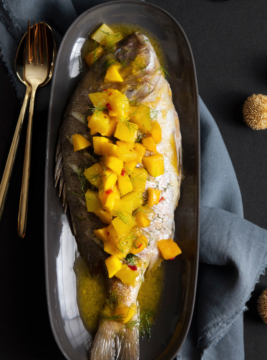Pagro al forno con mango e ananas