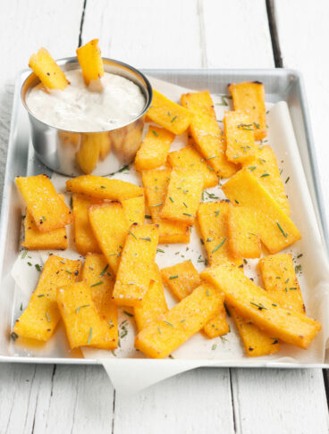 crostini di polenta con salsa di formaggio