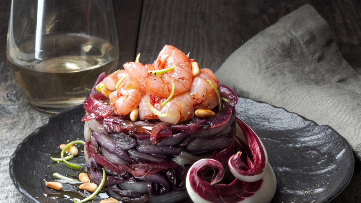 Radicchio in saor con tartare di gamberi rossi