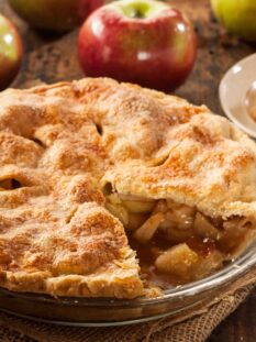 Homemade Organic Apple Pie Dessert