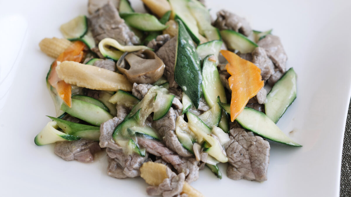 Manzo saltato con verdure