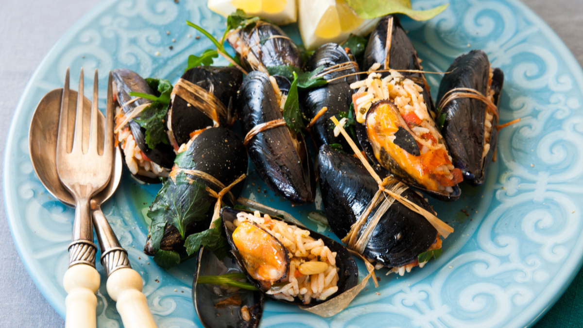 Cozze ripiene di riso al pomodoro