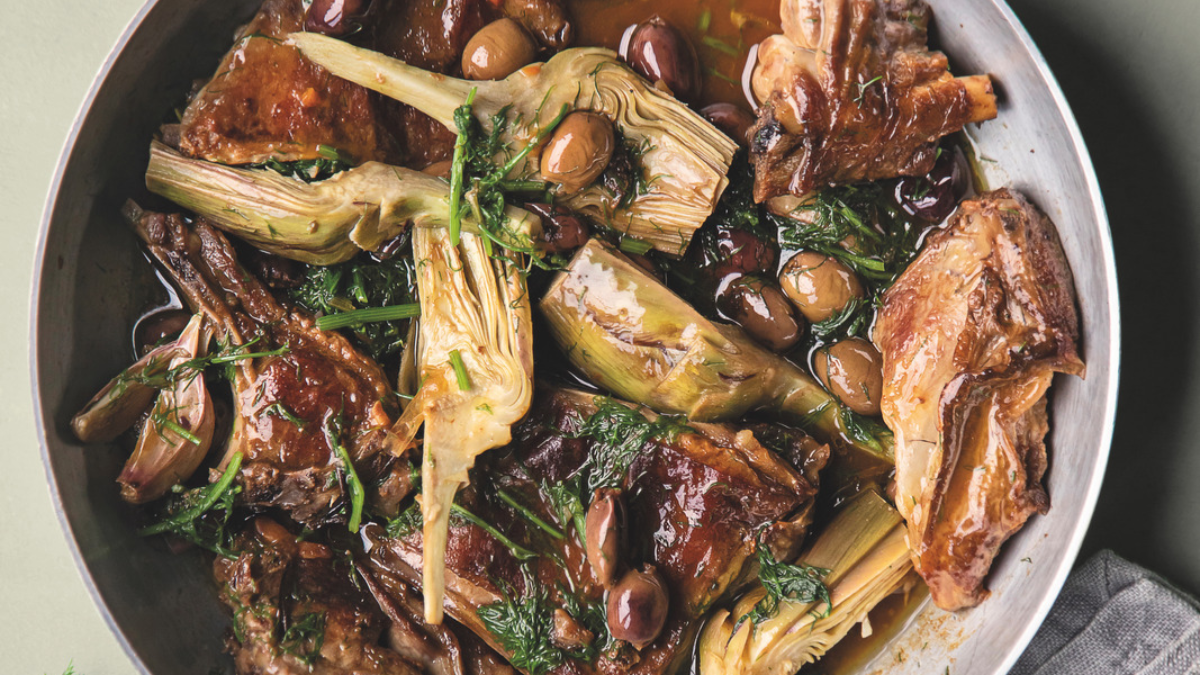 Agnello stufato con carciofi e finocchietto