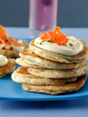 BLINI, LA RICETTA TRADIZIONALE (UNA DELLE TANTE VERSIONI)