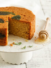 Torta alla salvia e miele