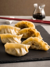 JIAOZI CINESI ALLA PIASTRA