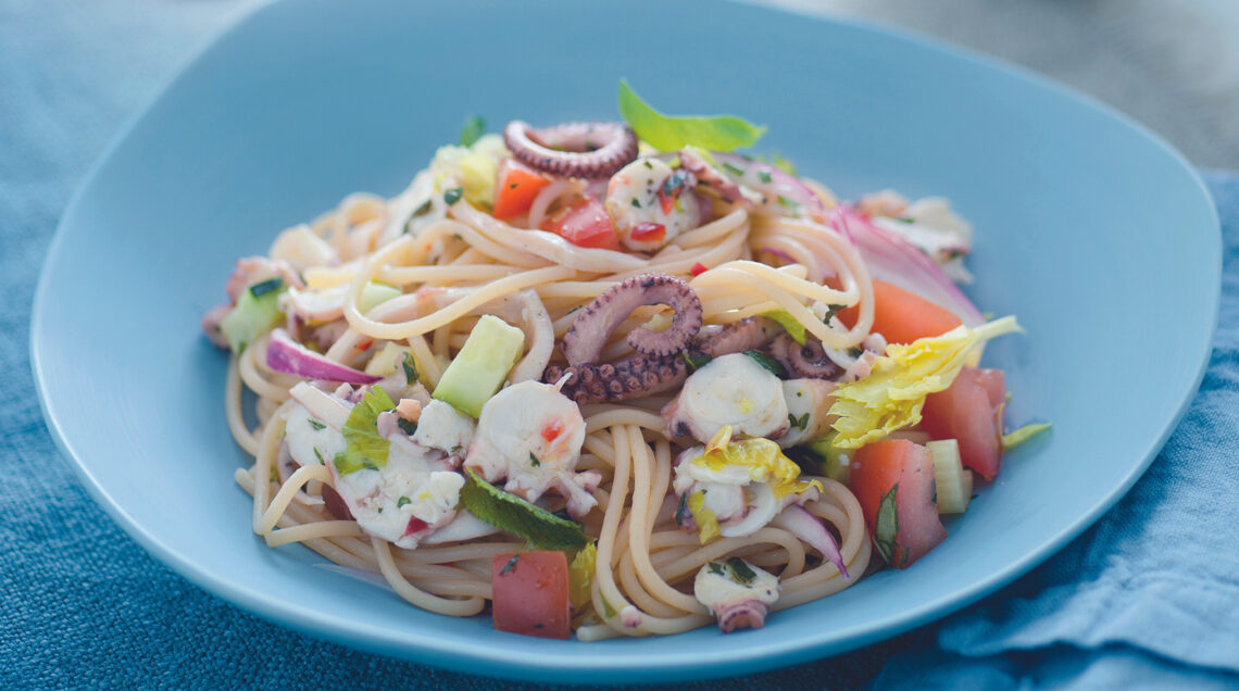 Spaghetti con il polpo al sapore di panzanella