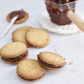 Biscotti alle nocciole senza uova e senza glutine