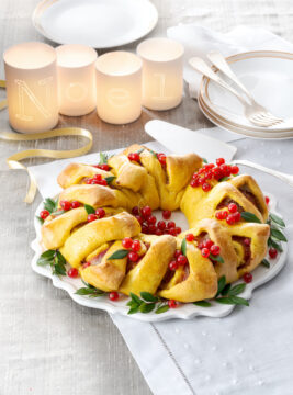 Corona di pane allo zafferano