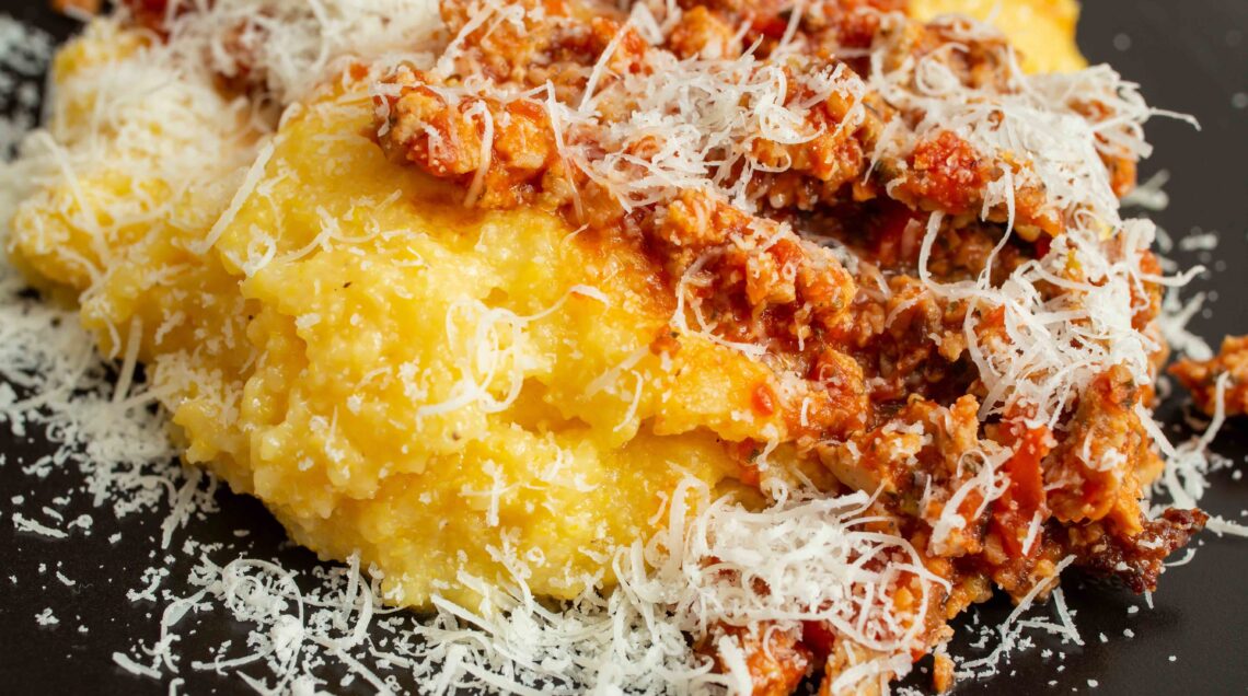 POLENTA SUGO E FORMAGGIO