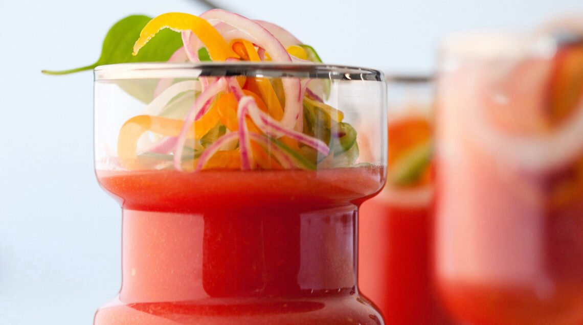 gelatina di gazpacho con insalata di peperoni