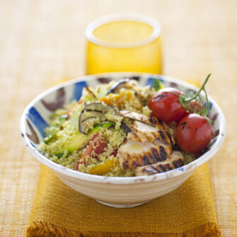 Ciotola di cOUS COUS DI POLLO E VERDURE