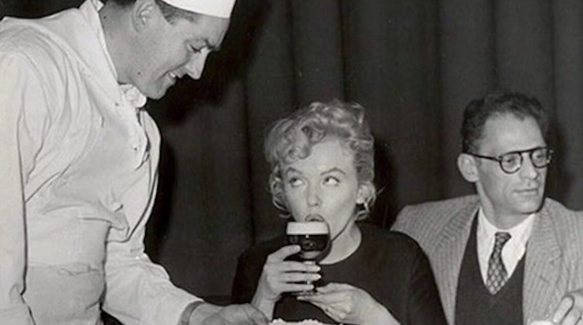 joe_sheridan_marilyn_monroe_large