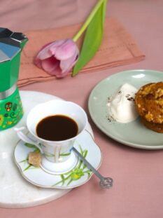 Muffin al caffÃ¨ con streusel, mandorle e cannella