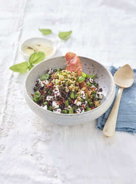 Quinoa con fagiolini, primo sale e prosciutto crudo