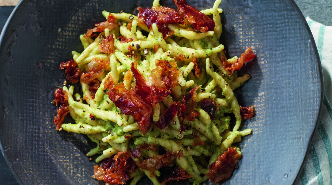 Trofie con crema di zucchine e pancetta