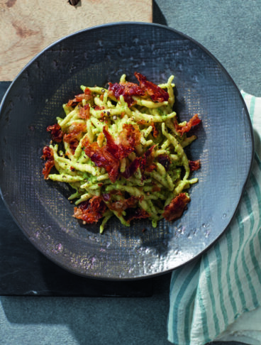 Trofie con crema di zucchine e pancetta