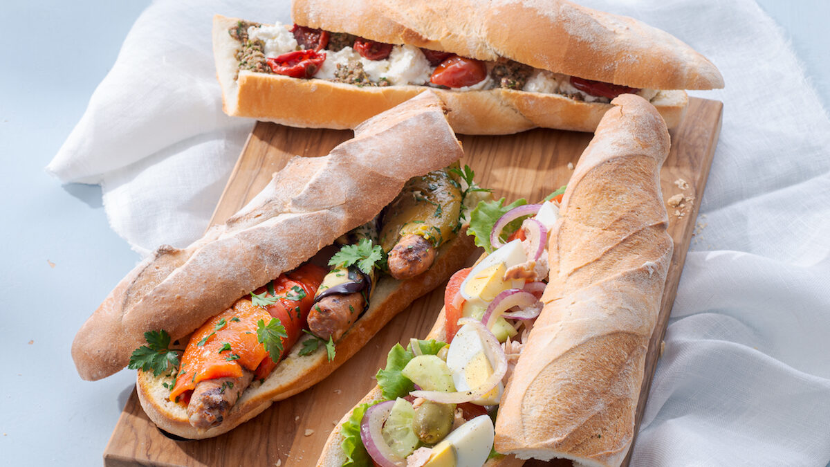 Tris di baguette farcite: con tonno, salsiccia e caprino