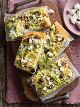 Focaccia con zucchine e ricotta dura