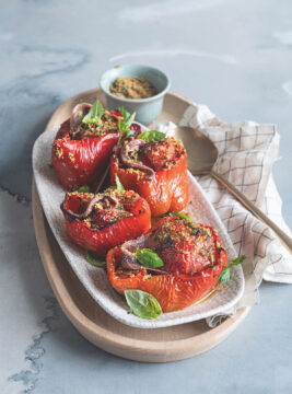 Peperoni infornati al pomodoro