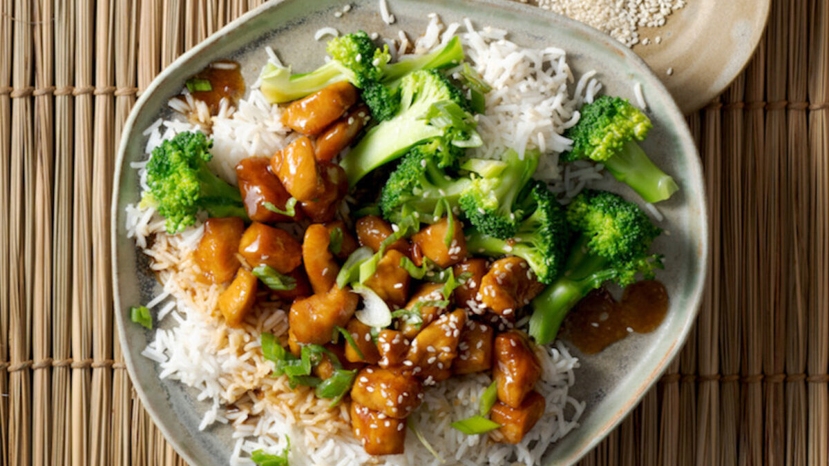 Pollo teriyaki con semi di sesamo