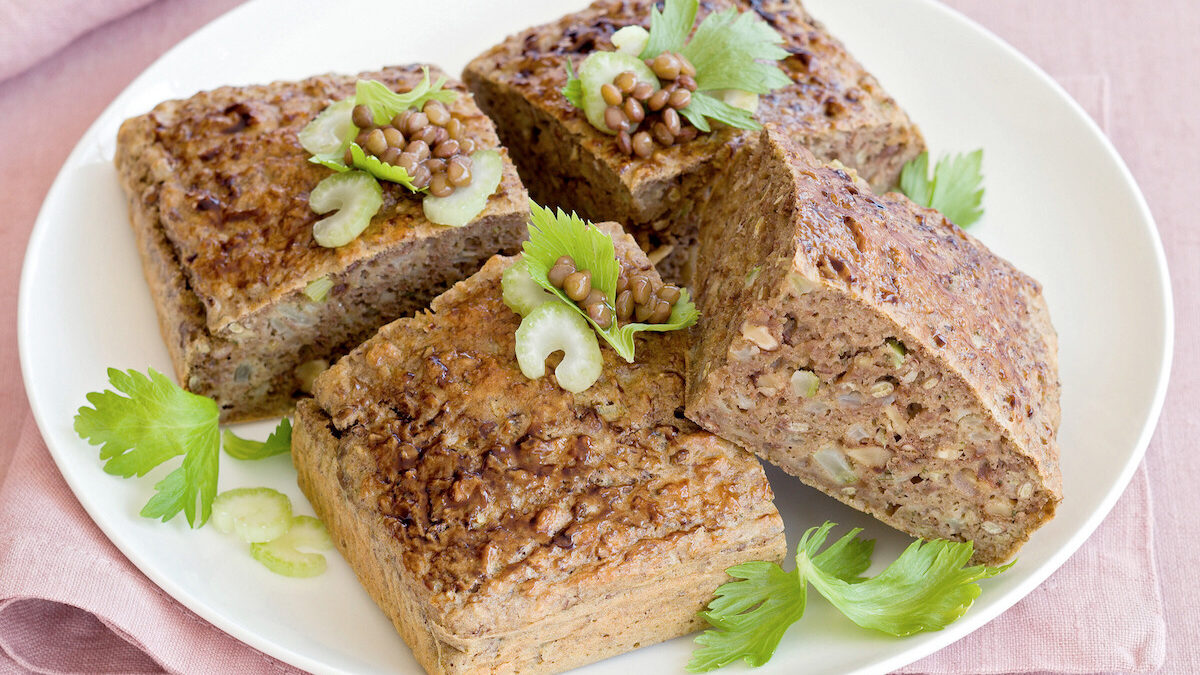 Polpettone di lenticchie di Onano e noci