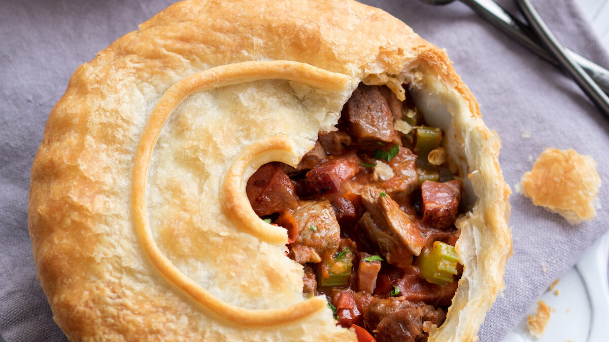 Mini pie di agnello con pancetta affumicata