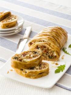 Sfogliata alla rucola e salsiccia