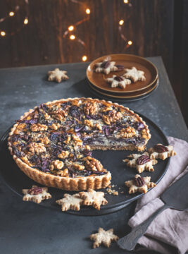 Quiche al radicchio, crema di zola e noci