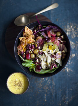 Insalata di uva e spinaci con noci e pancetta