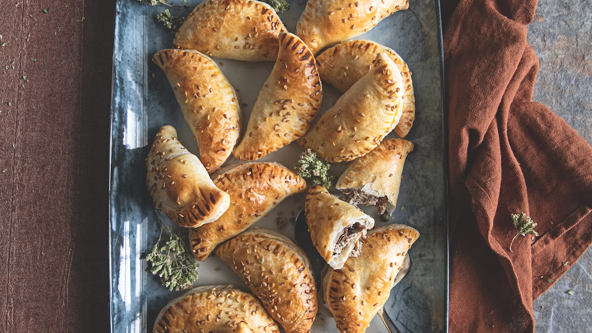 Panzerotti con farcia di buzzonaglia e ricotta