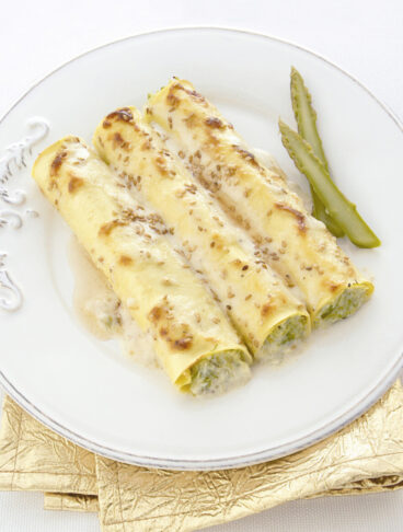 Cannelloni con asparagi e semi di sesamo
