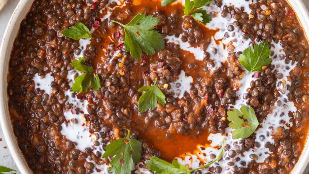 Dahl di lenticchie nere