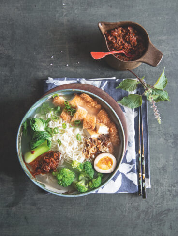 Ramen con il pollo fritto
