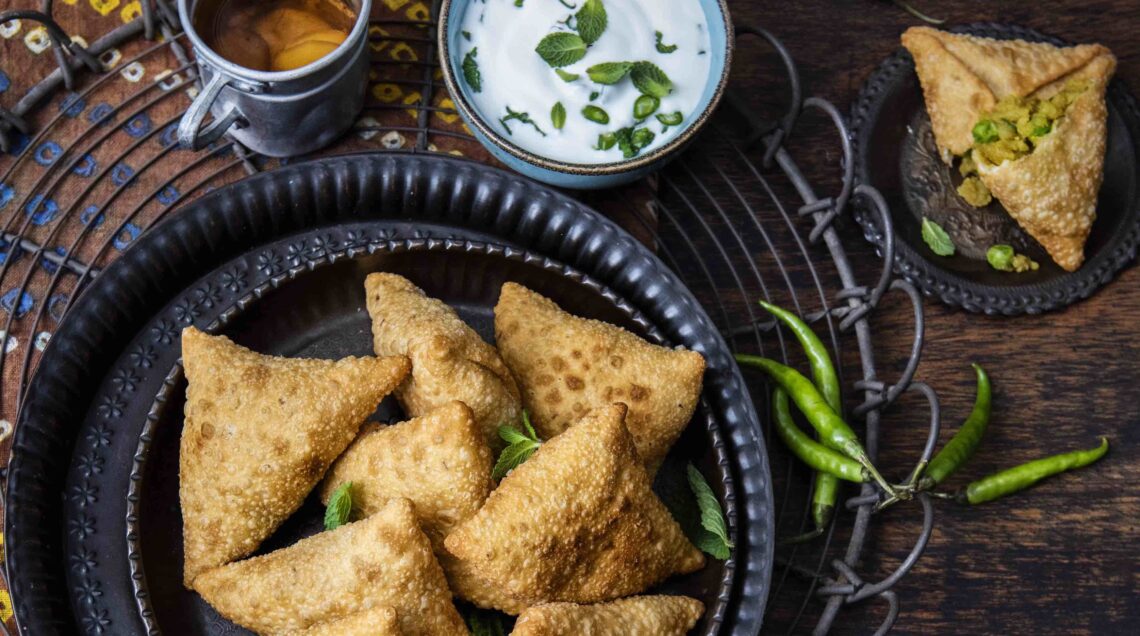 Samosa, Fagottini ripieni di patate e piselli al masala di spezie