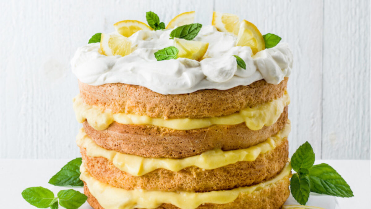 Torta alla crema pasticcera al limone