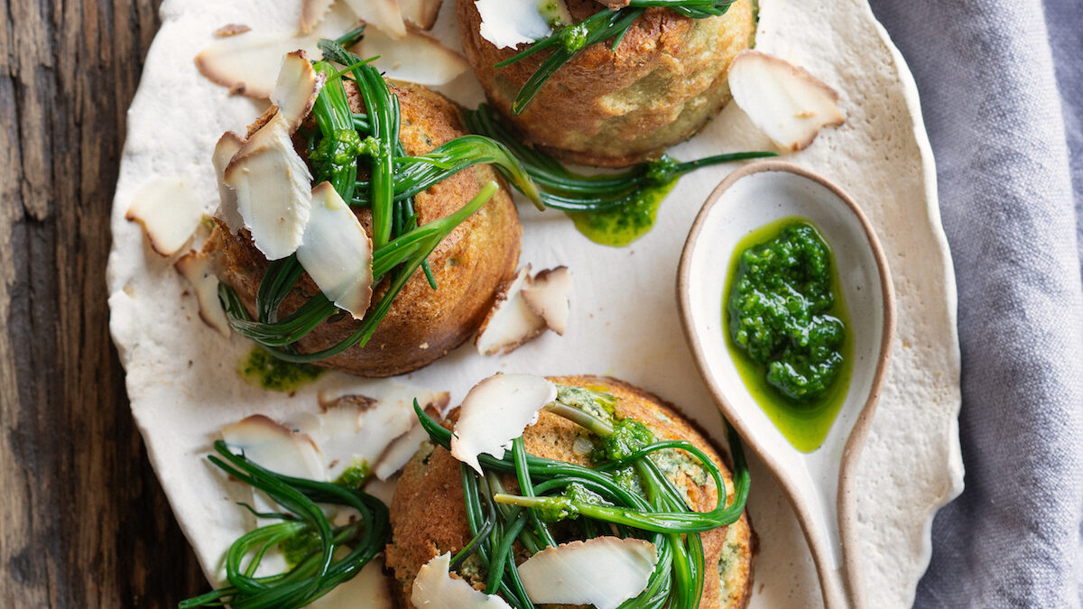 Sformatini agli agretti e ricotta affumicata