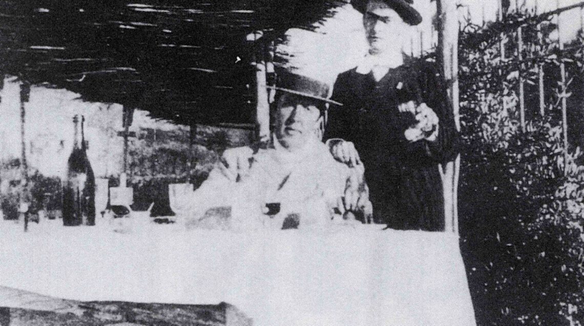 Oscar_Wilde_in_Naples_1897