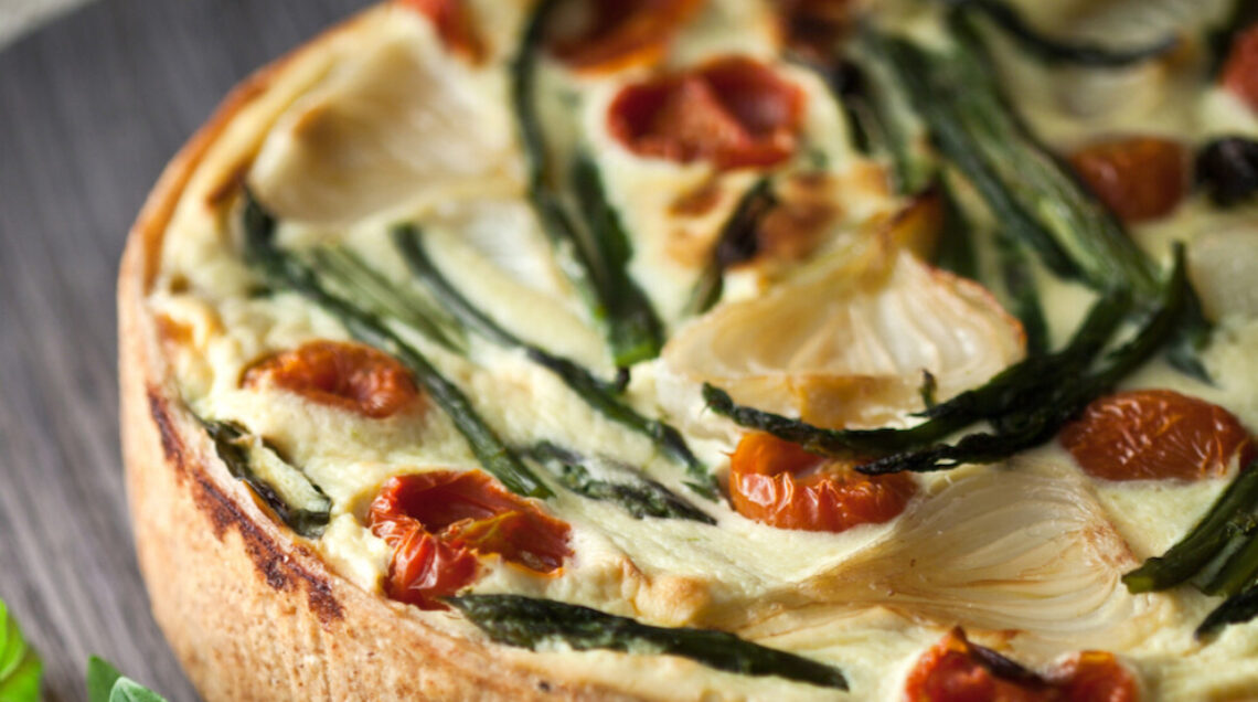 Crostata con pomodorini e cipollotti alla ricotta